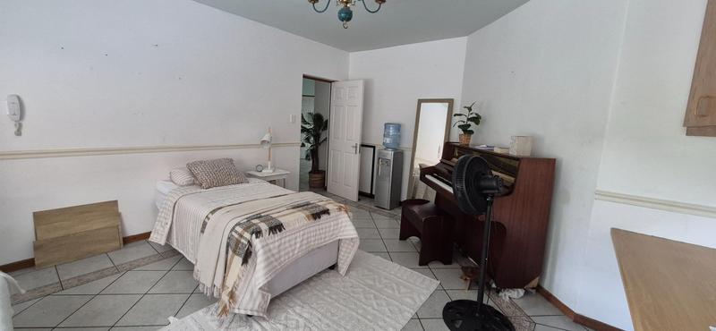 To Let 4 Bedroom Property for Rent in Hersham Western Cape